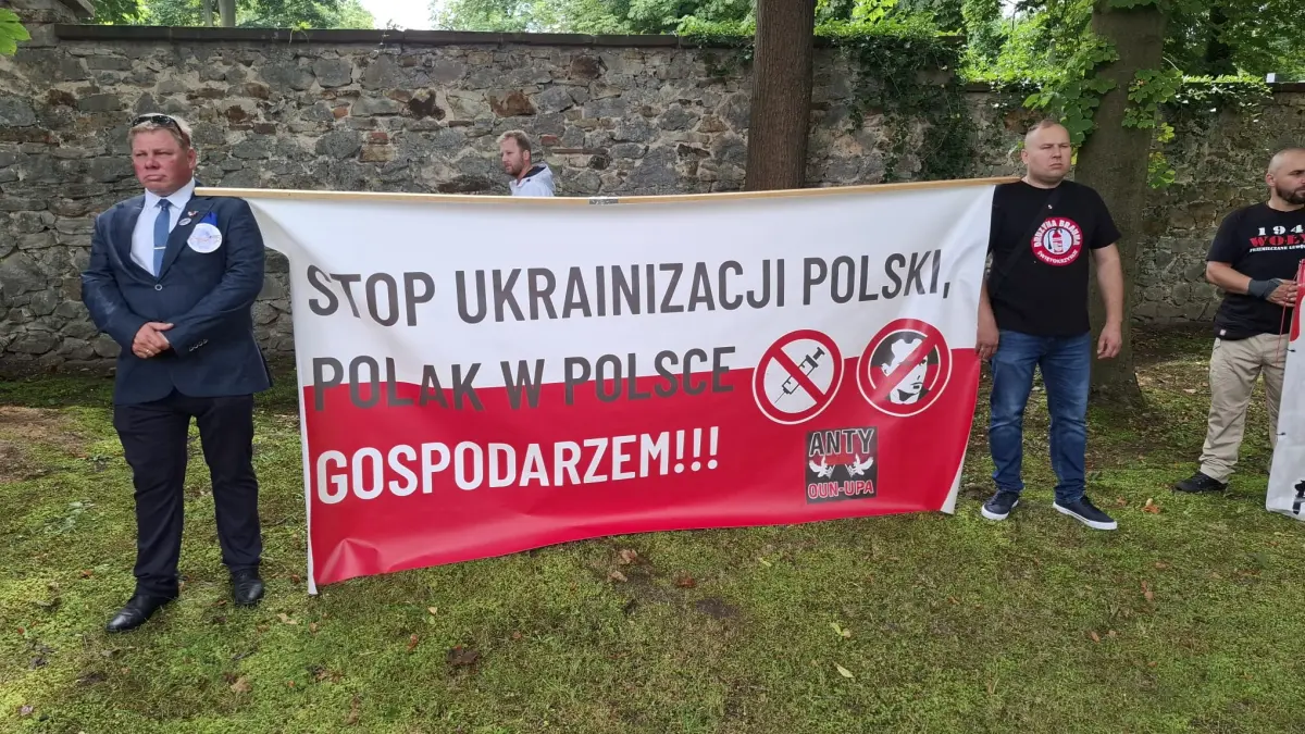 Kieleckie obchody 82. rocznicy ludobójstwa na Wołyniu - galeria zdjęć 7