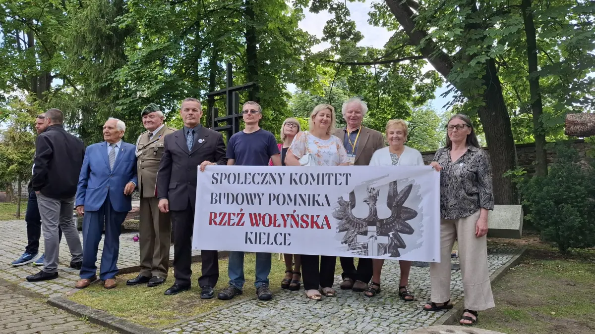 Kieleckie obchody 82. rocznicy ludobójstwa na Wołyniu - galeria zdjęć 19