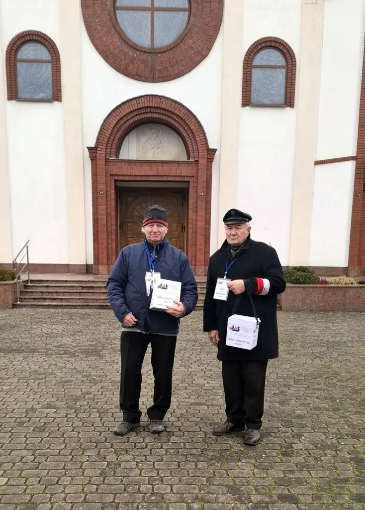 Zbiórka w parafii pw. Przemienienia Pańskiego w Białogonie - galeria zdjęć 5