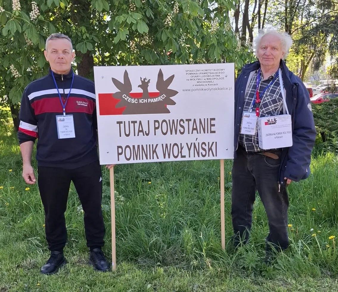 Zbiórka w miejscu lokalizacji Pomnika Wołyńskiego - zdjęcie główne