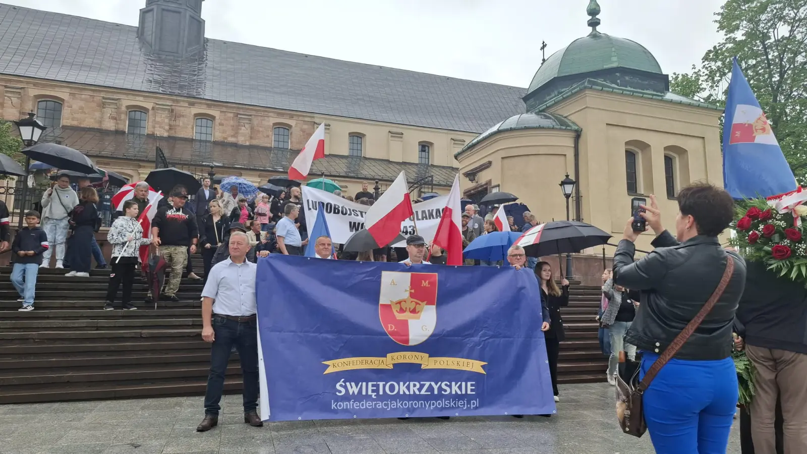 Kieleckie obchody Narodowego Dnia Pamięci Ofiar Ludobójstwa na Wołyniu i w Małopolsce Wschodniej - galeria zdjęć 8